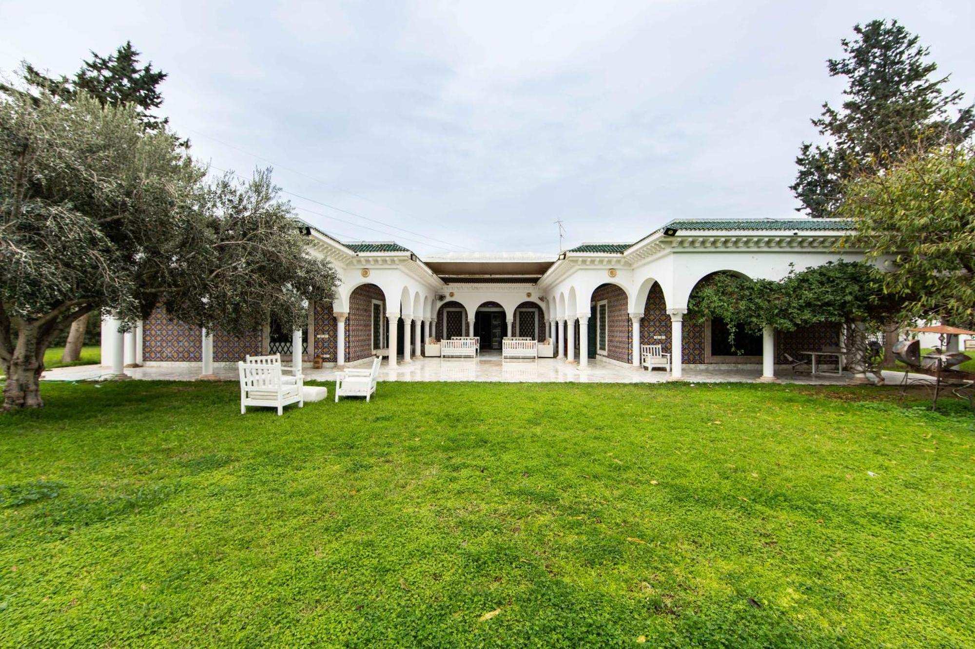 Appartement Prive Dans Une Grande Maison D'Hote La Marsa Buitenkant foto